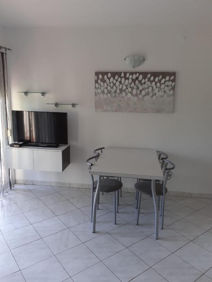 Apartment Melani プーラ エクステリア 写真