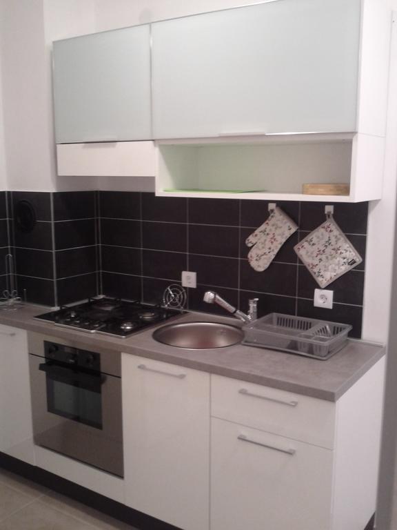 Apartment Melani プーラ エクステリア 写真
